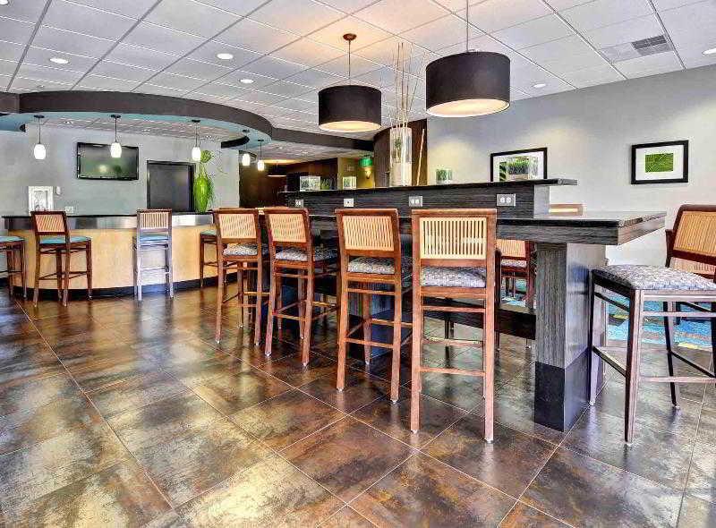 Comfort Suites New Bern Near Cherry Point Restaurant photo